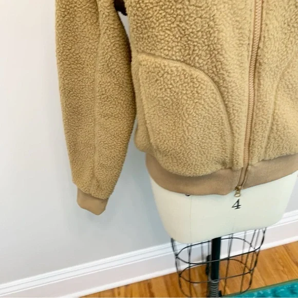 Everlane The Renew Teddy Bomber Ochre Small - Picture 8 of 14